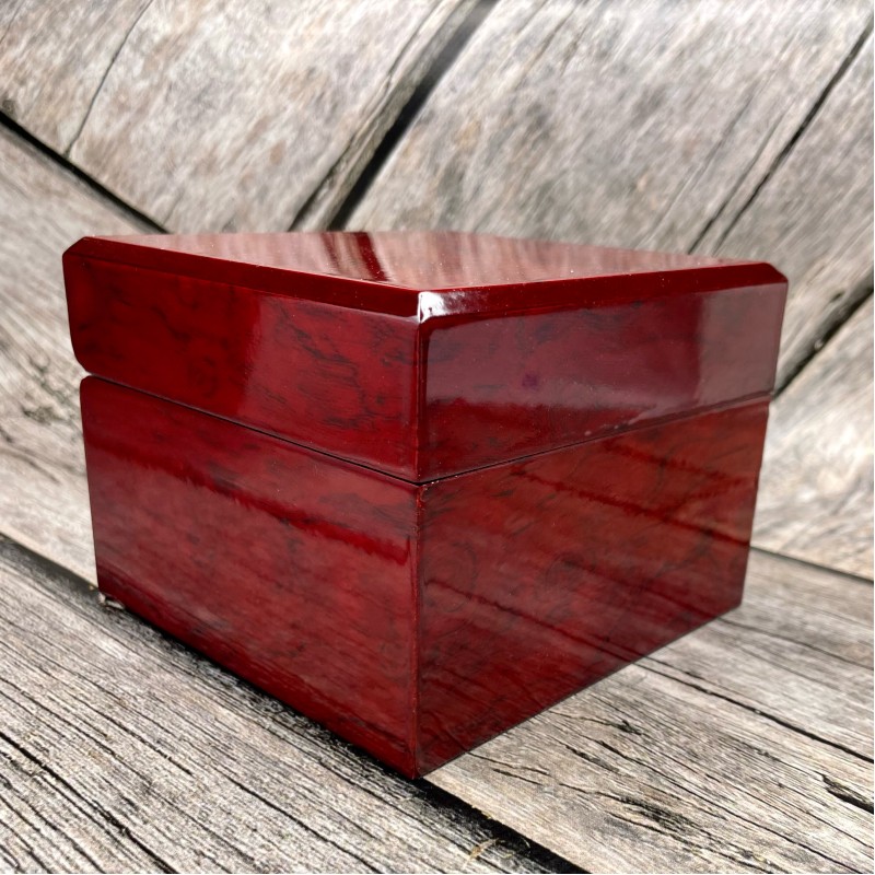 Дерев'яна коробочка для годинника Boxes Wood Classic (1000-0254) — преміальний футляр з дерева