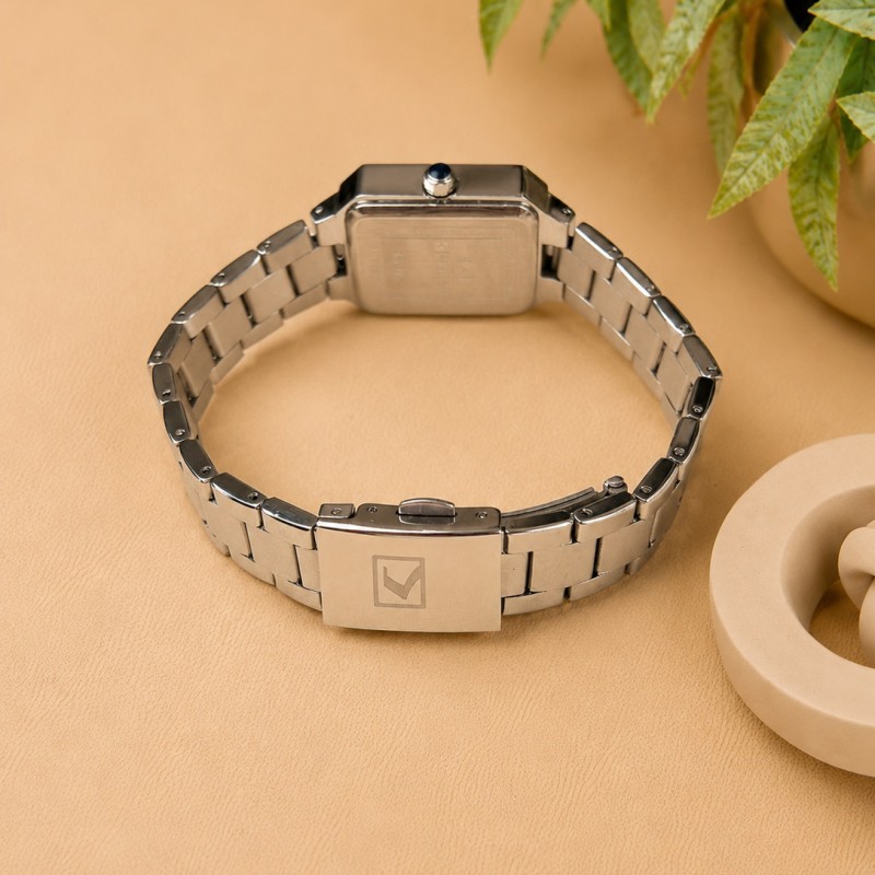 Женские часы Curren 9102 Silver-Blue с прямоугольным корпусом и серебристым браслетом