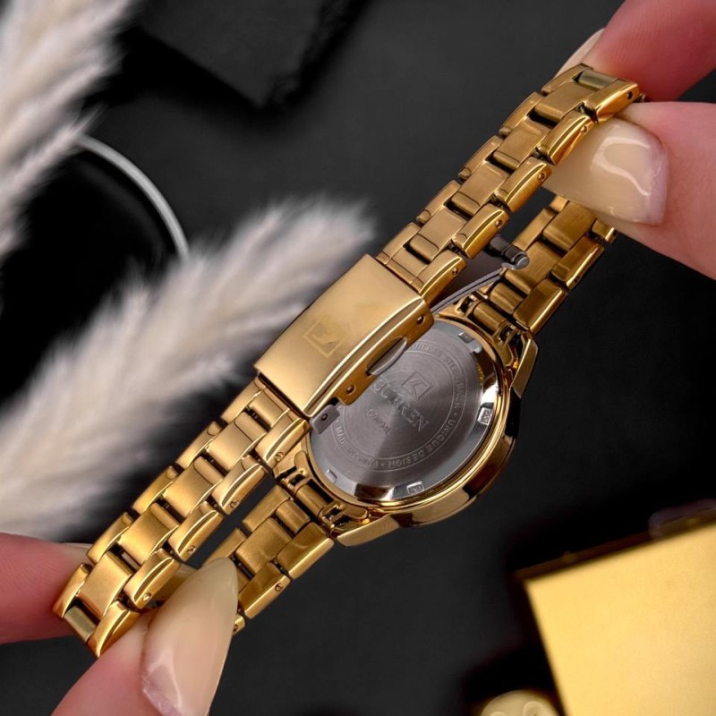 Женские часы Curren 9094 Gold-Black с металлическим браслетом и минеральным стеклом