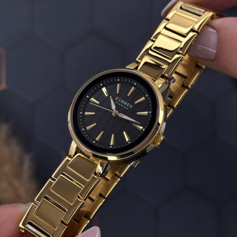 Жіночий годинник Curren 9109 Gold-Black із золотистим металевим браслетом та чорним циферблатом