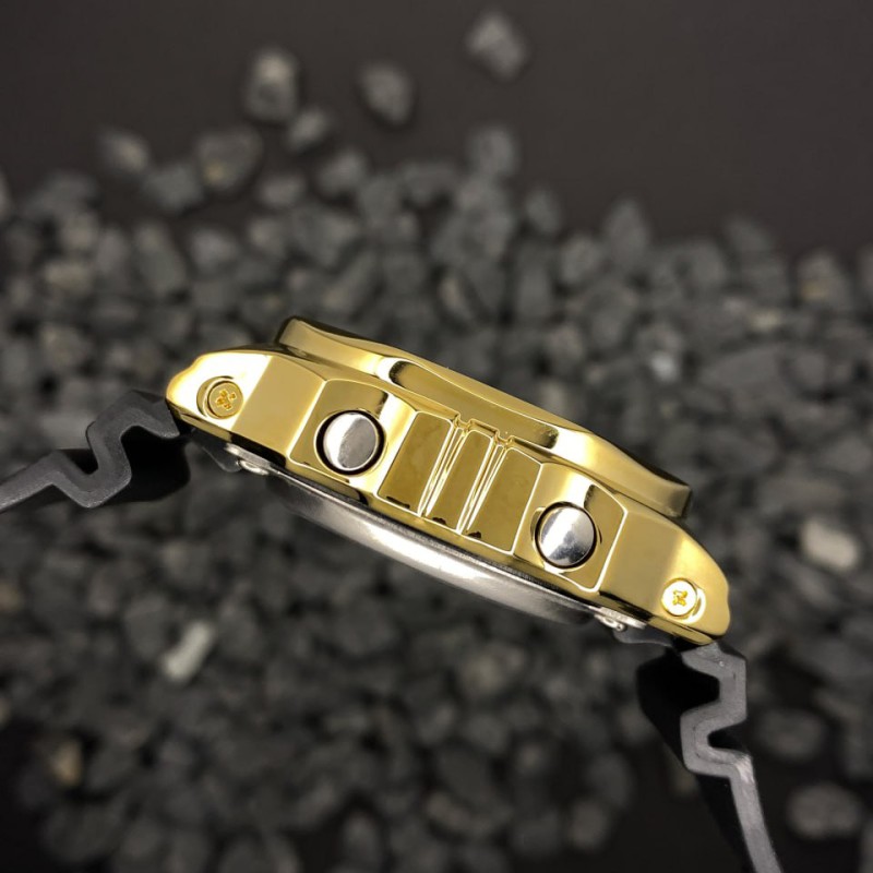 Мужские часы Sanda 3167 Gold — спортивные стрелочно-электронные с подсветкой и защитой 5 ATM