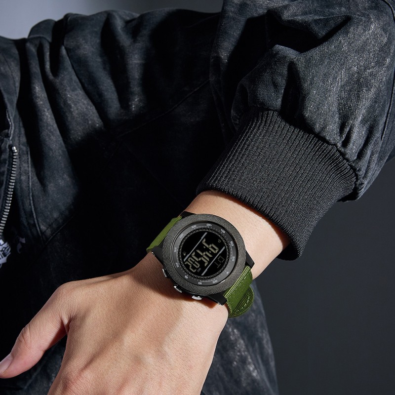 Мужские тактические часы Sanda 6391 Nylon Green с электронным циферблатом и водонепроницаемостью 5 ATM