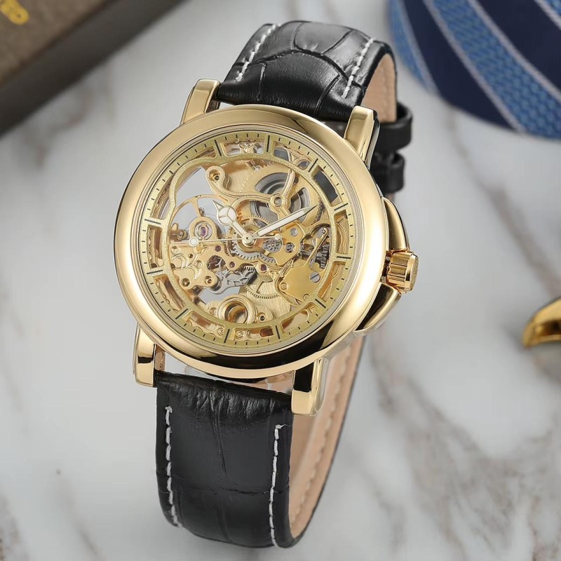 Мужские механические часы Forsining 8156 Black-Gold с автоподзаводом и кожаным ремешком