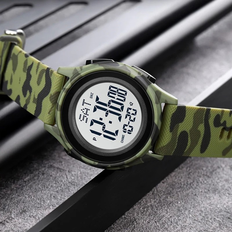 Чоловічий тактичний годинник Skmei 1893CMGN Green Camo з електронним циферблатом та підсвічуванням
