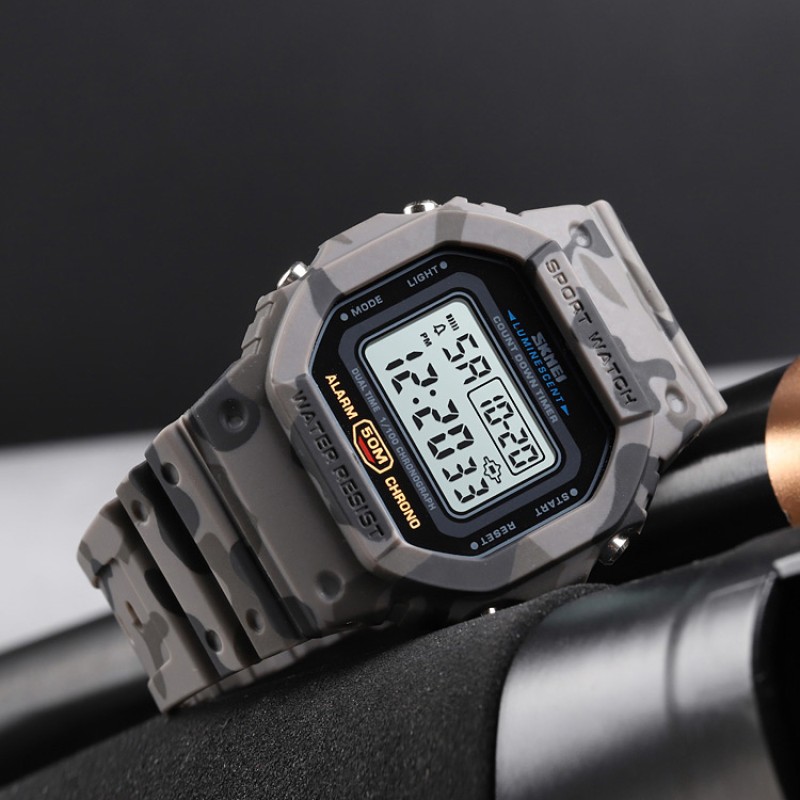 Чоловічий тактичний годинник Skmei 1628CMGY Camo gray з електронним циферблатом та підсвічуванням