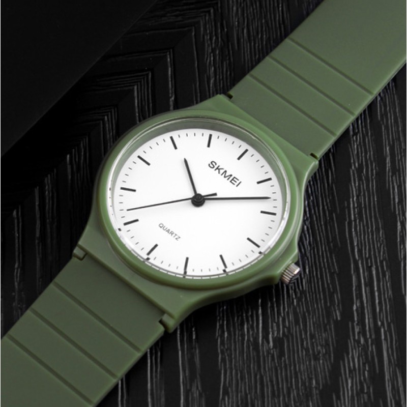 Жіночий наручний годинник Skmei 1419AG Army Green із зеленим ремінцем та білим циферблатом