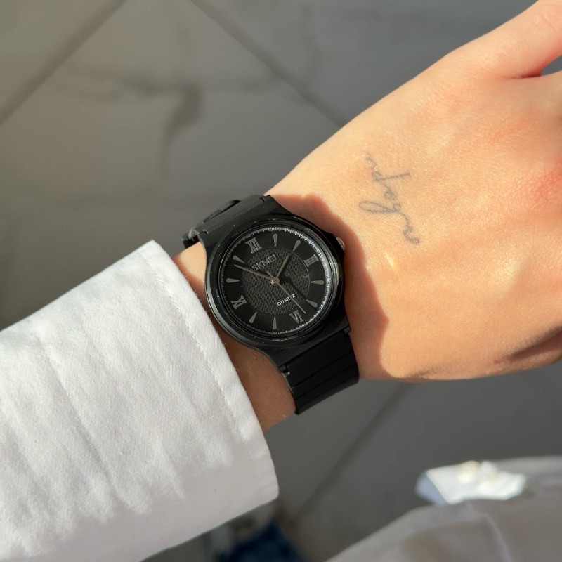 Кварцовий годинник Skmei 1422BK Black — Класична модель з поліуретановим ремінцем