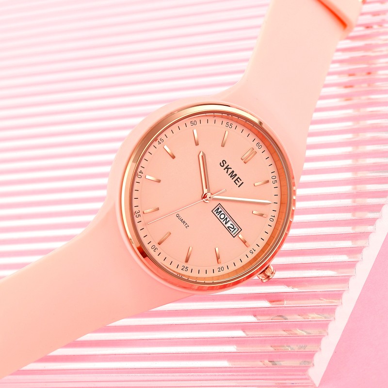 Жіночий годинник Skmei 1747PK Pink у рожевому кольорі з силіконовим ремінцем та мінеральним склом