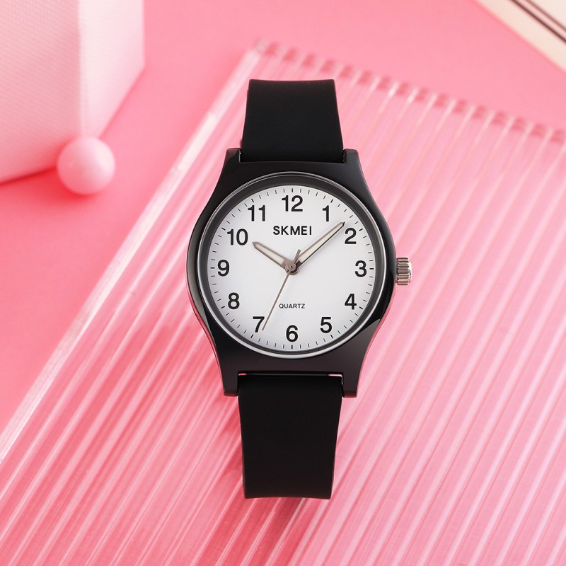 Жіночий годинник Skmei 1760BKWT Black-White