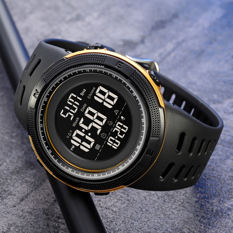 Чоловічий спортивний годинник Skmei 2070BKGD Black-Gold з електронним циферблатом та підсвічуванням
