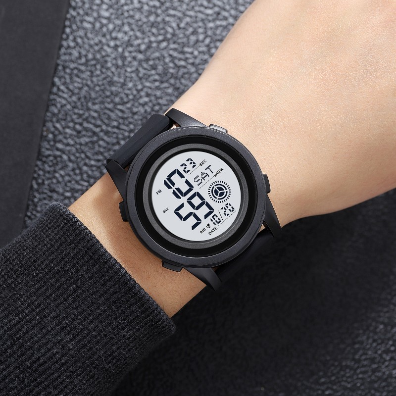 Мужские тактические часы Skmei 2082BKWT Black-White с электронным циферблатом и защитой 5 ATM
