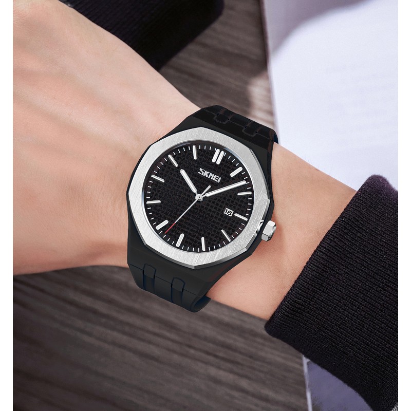 Наручные часы Skmei 9299BKBK Black-Black спортивные с минеральным стеклом и люминесценцией