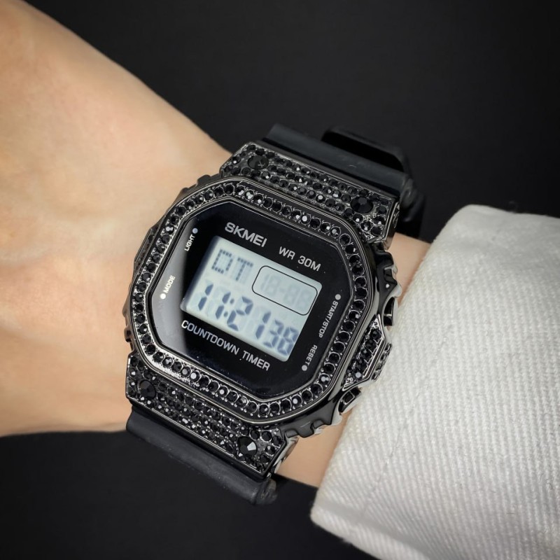 Жіночий спортивний годинник Skmei 2000BK Black з електронним циферблатом та будильником