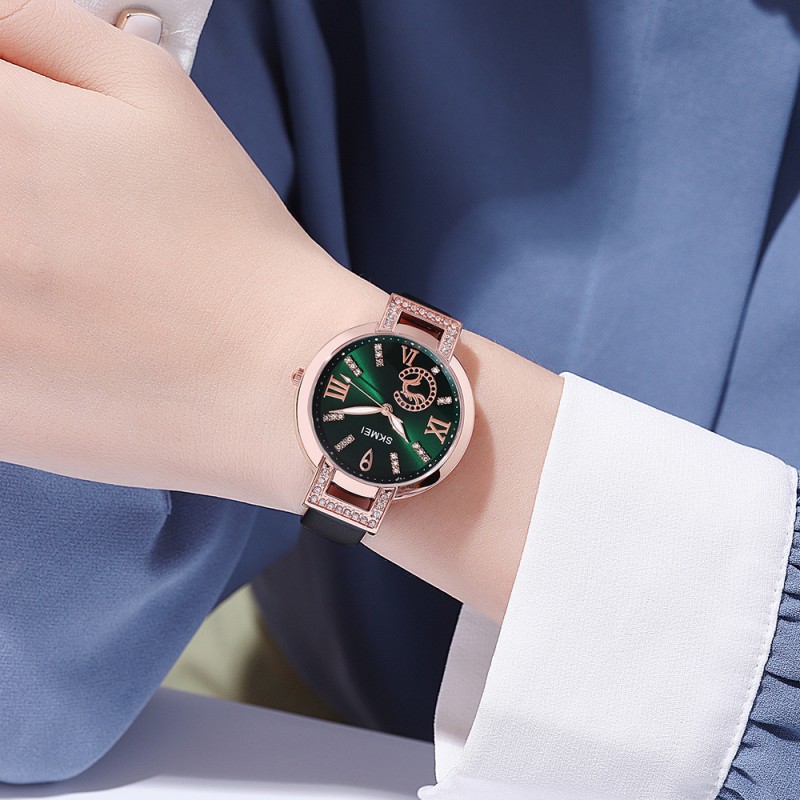 Жіночий класичний годинник Skmei 1977GNBK Green-Black з шкіряним ремінцем та зеленим циферблатом
