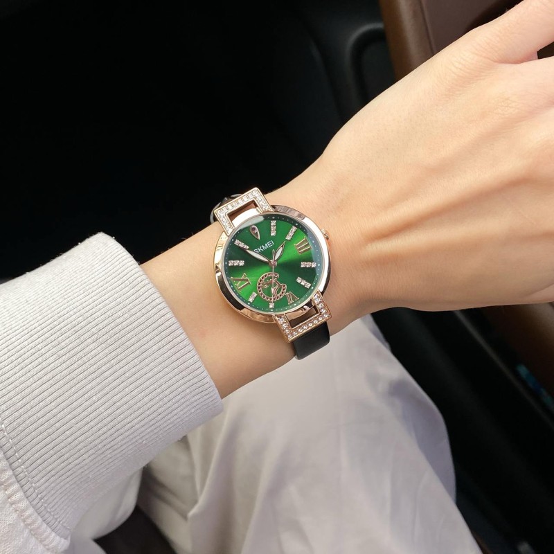Жіночий класичний годинник Skmei 1977GNBK Green-Black з шкіряним ремінцем та зеленим циферблатом