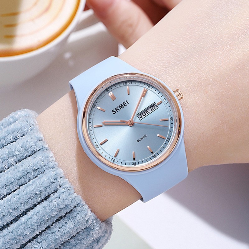 Жіночий годинник Skmei 2057LTBU Light Blue з мінеральним склом та водозахистом 5 ATM