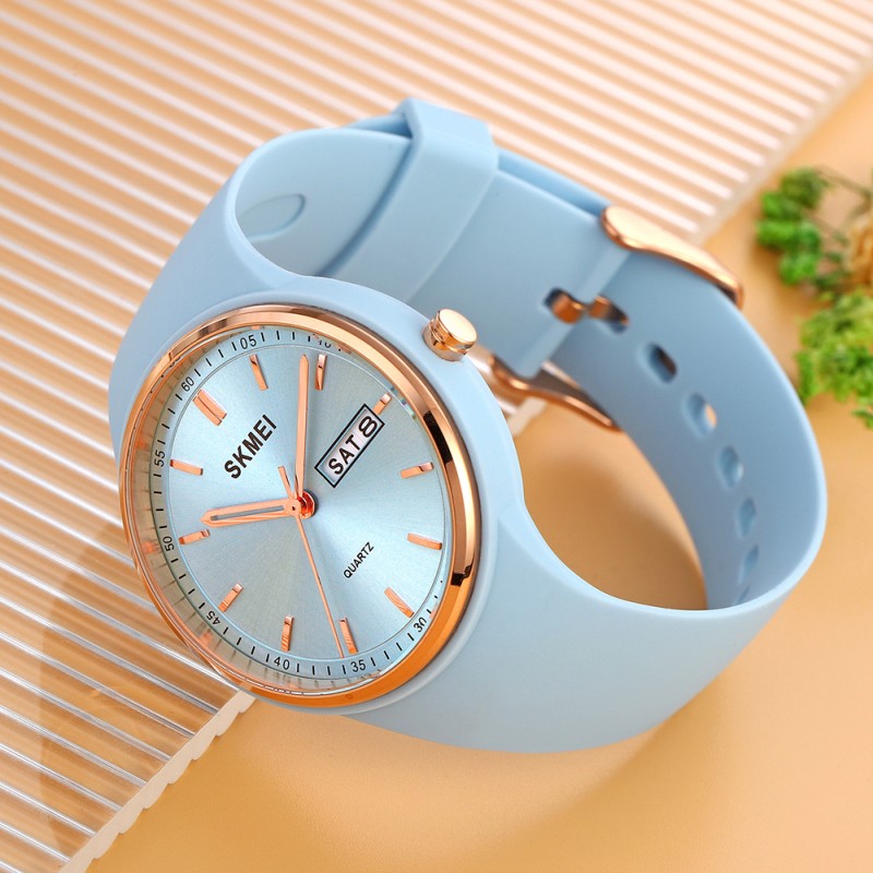 Жіночий годинник Skmei 2057LTBU Light Blue з мінеральним склом та водозахистом 5 ATM