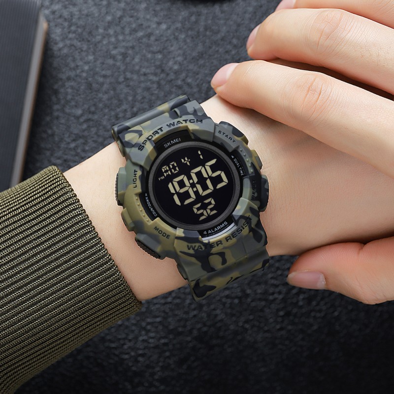Чоловічий тактичний годинник Skmei 2081CMGNBK Camo Green-Black з електронним циферблатом та підсвіткою