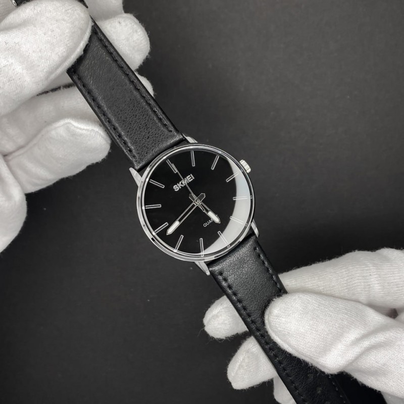 Чоловічий класичний годинник Skmei 2074GDBK Gold-Black з мінеральним склом та шкіряним ремінцем