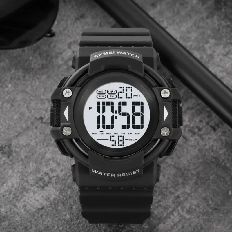 Чоловічий спортивний годинник Skmei 2195BKWT Black-White з електронним циферблатом та водозахистом 5 ATM
