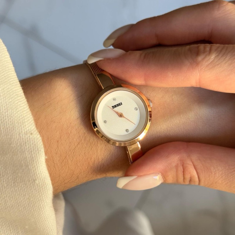 Женские часы Skmei 1390RG Rose Gold в цвете розовое золото с металлическим браслетом