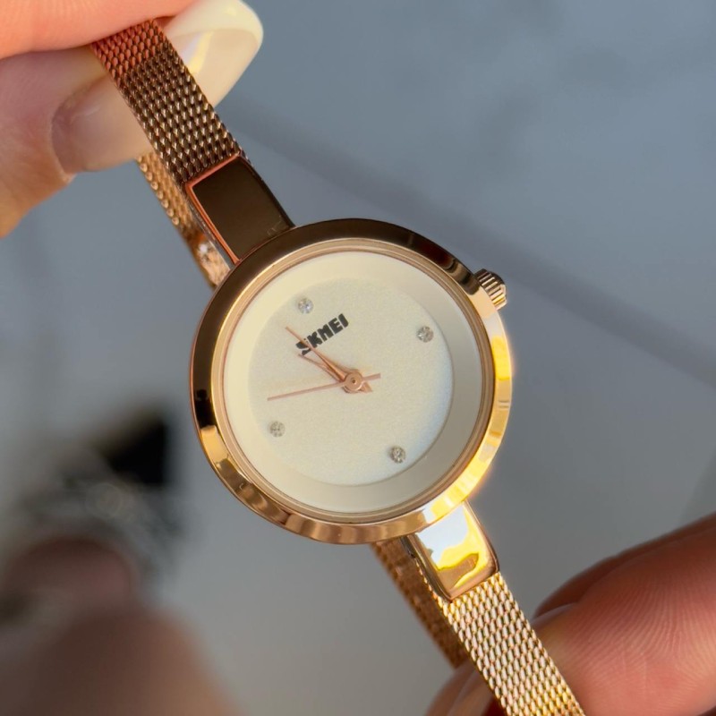 Женские часы Skmei 1390RG Rose Gold в цвете розовое золото с металлическим браслетом