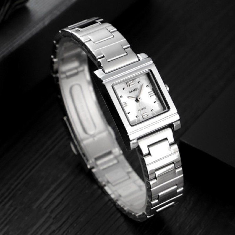 Жіночий годинник Skmei 1388SI Silver сріблястого кольору з мінеральним склом