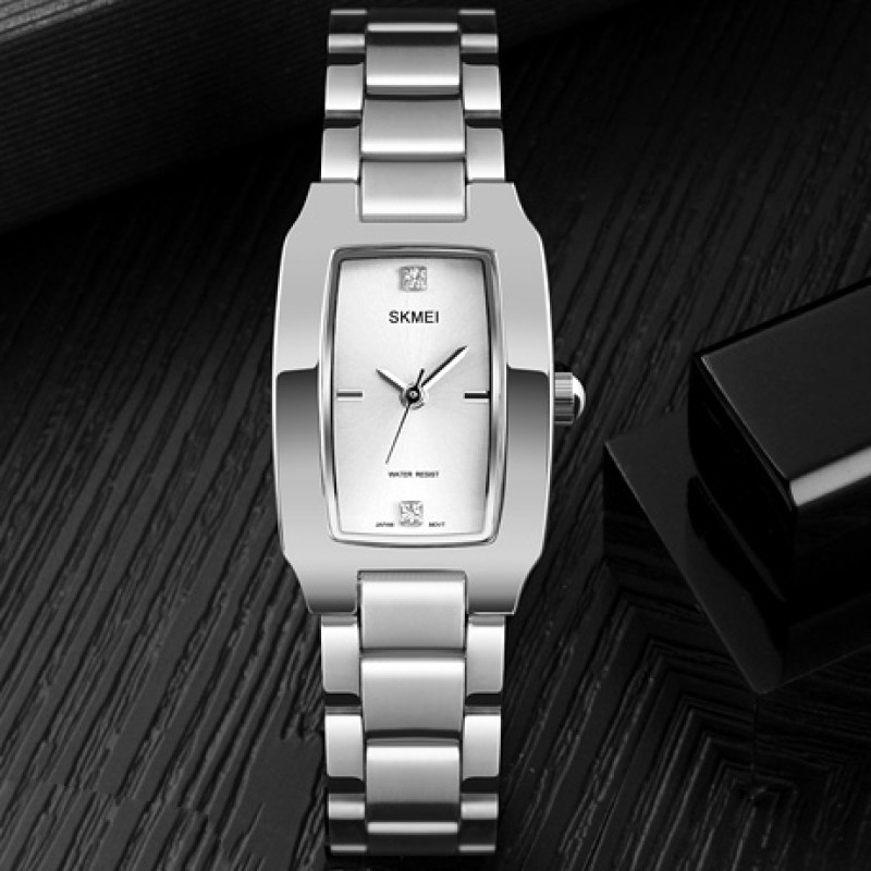 Жіночий годинник Skmei 1400SI Silver у сріблястому кольорі з мінеральним склом та металевим браслетом