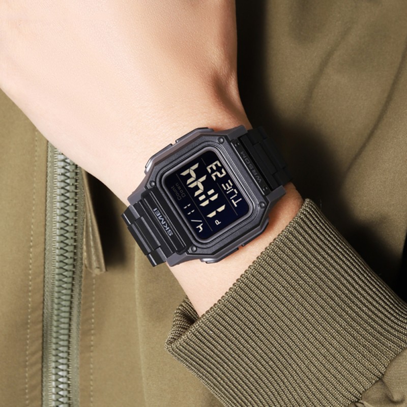 Чоловічий спортивний годинник Skmei 2264GYBK Black-Grey-Black з електронним циферблатом та водонепроникністю 5 ATM