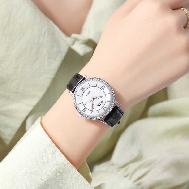 Жіночий годинник Skmei 2253SIBK Silver-Black у класичному стилі, сріблястий корпус та шкіряний ремінець