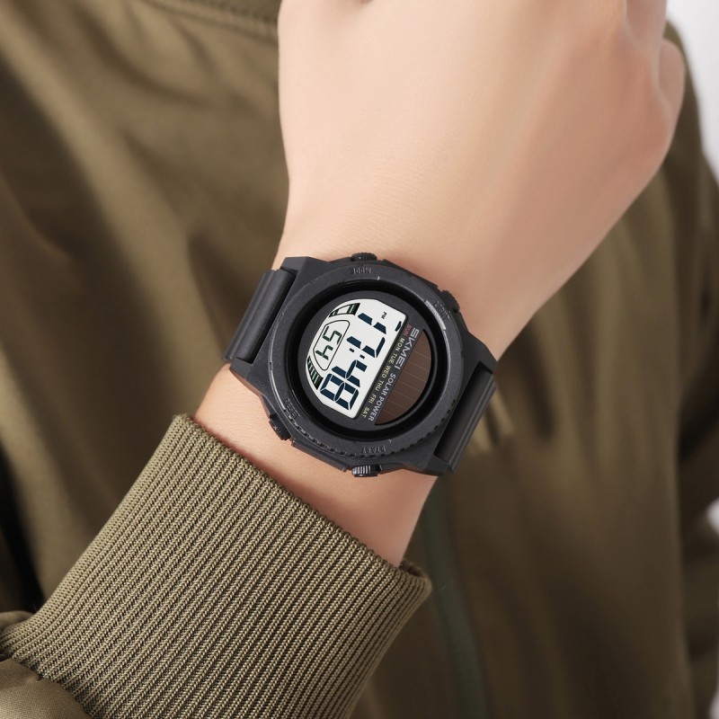 Мужские спортивные часы Skmei 2358BKWT Black-White с электронным циферблатом и подсветкой