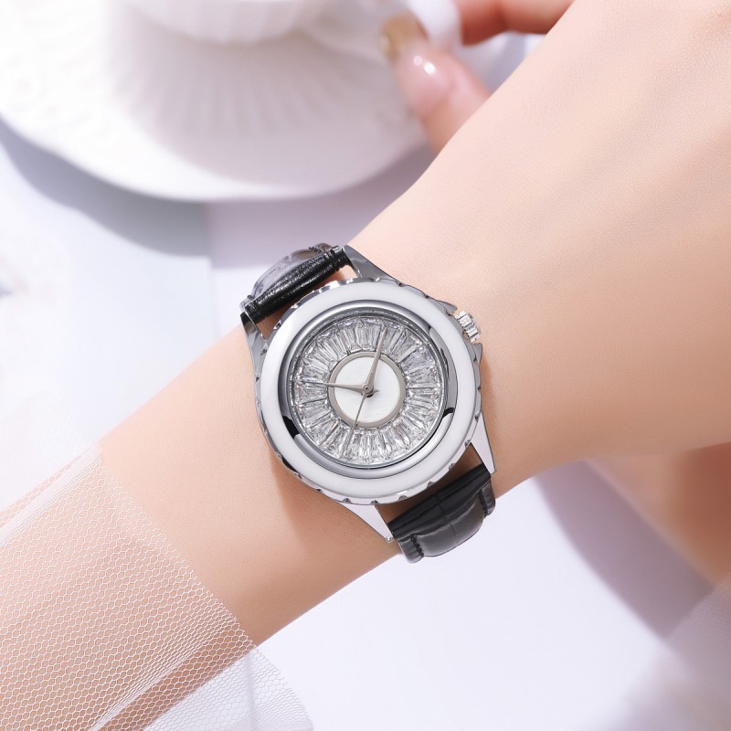 Жіночий годинник Skmei 2172SIBK Silver-Black зі сріблястим циферблатом та шкіряним ремінцем