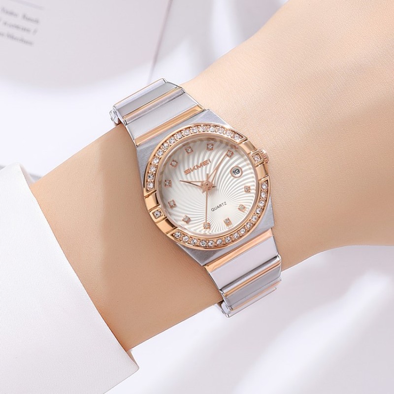Жіночий наручний годинник Skmei 2342TRG Rose Gold з металевим браслетом та люмінесценцією