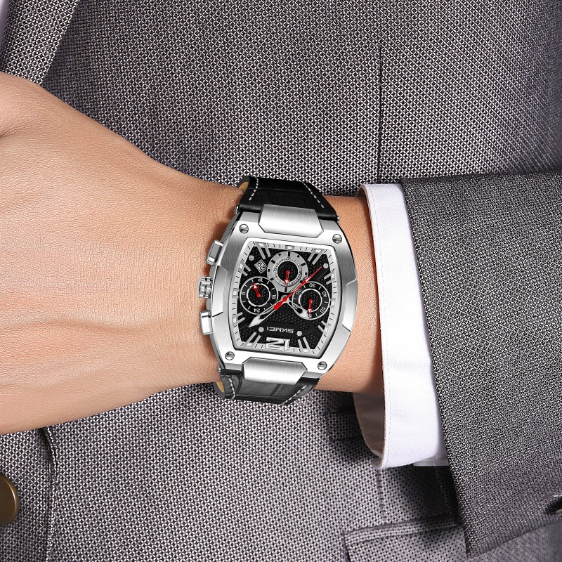 Чоловічий годинник Skmei 9357SIBK Silver-Black зі сріблястим корпусом, хронографом та шкіряним ремінцем