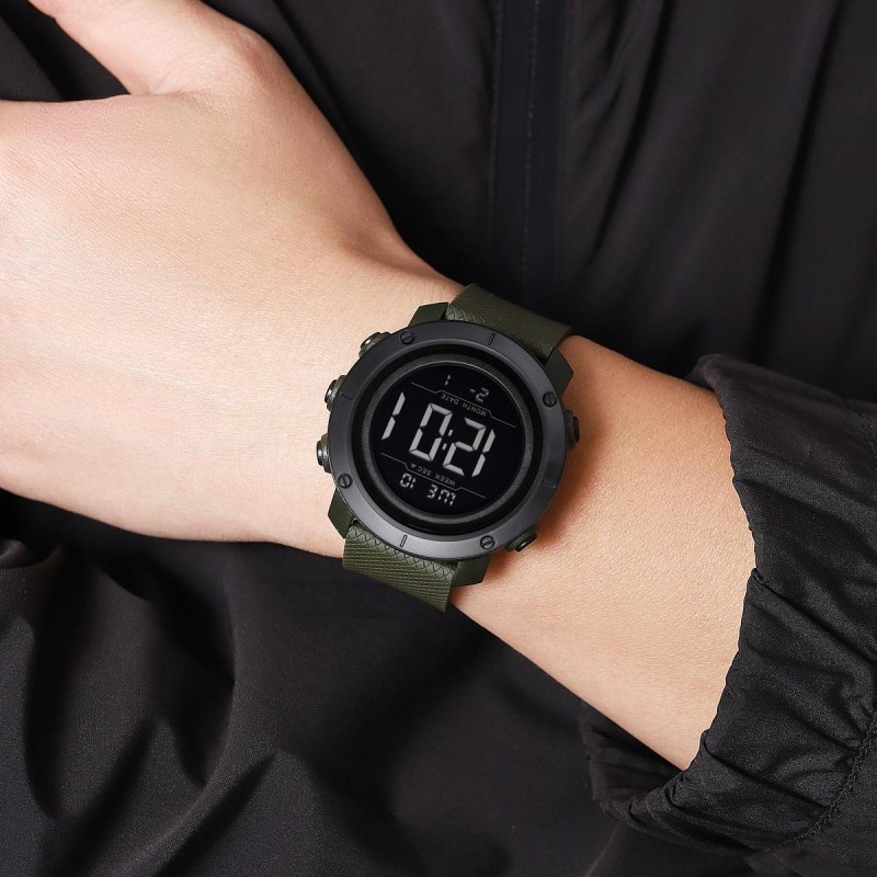 Мужские спортивные часы Skmei 2497PAGBK Army Green-Black с электронным циферблатом и подсветкой