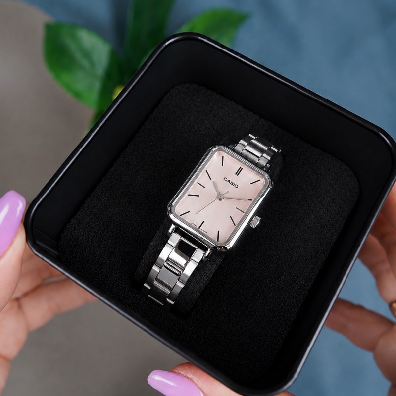Женские часы Casio LTP-V009D-4E — классическая модель с розовым циферблатом и минеральным стеклом