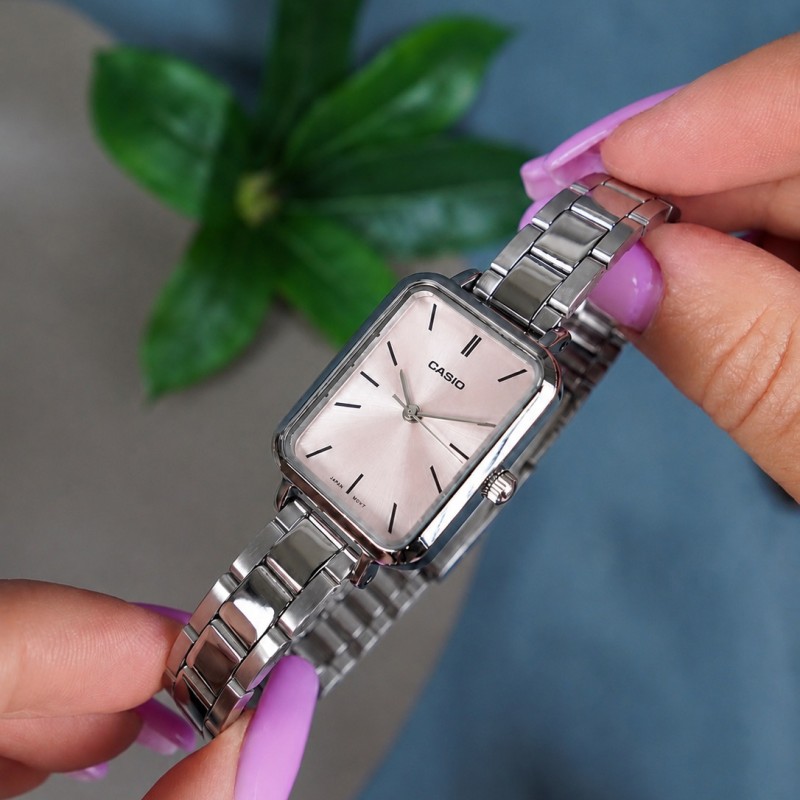 Женские часы Casio LTP-V009D-4E — классическая модель с розовым циферблатом и минеральным стеклом