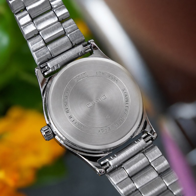 Женские часы Casio LTP-V006D-4B Classic — стальной браслет, розовый циферблат, календарь