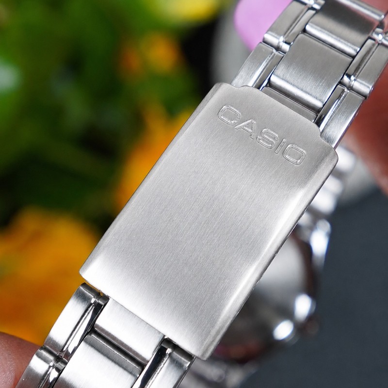 Женские часы Casio LTP-V006D-4B Classic — стальной браслет, розовый циферблат, календарь