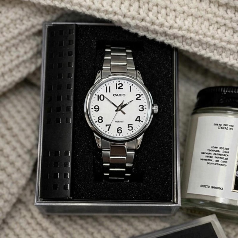 Женские часы Casio LTP-1303D-7B — Классический стальной браслет, минеральное стекло и водозащита 5 ATM