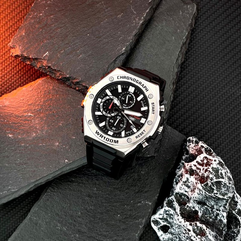 Чоловічий годинник Casio MWA-300H-1A — спортивна модель з водозахистом 10 ATM та мінеральним склом