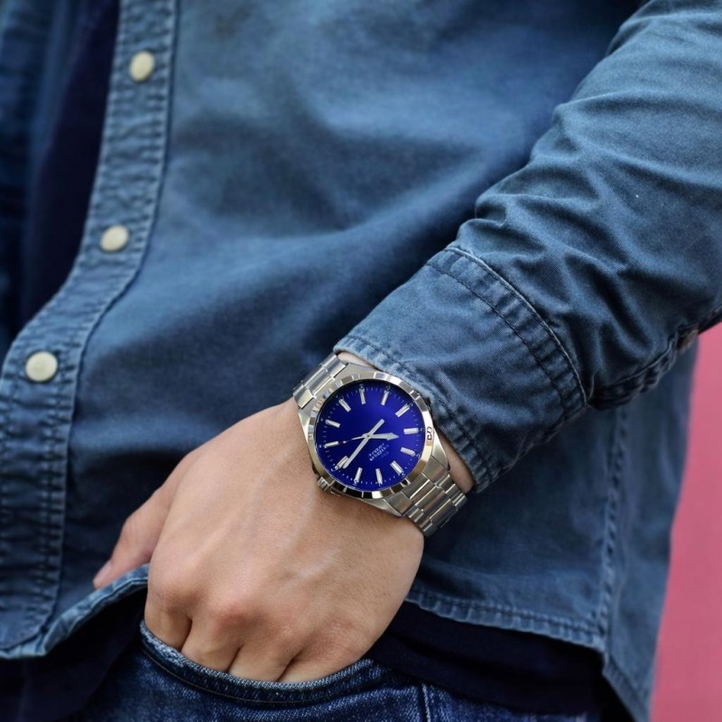 Мужские часы Casio Edifice EFV-100D-2A с синим циферблатом и стальным браслетом