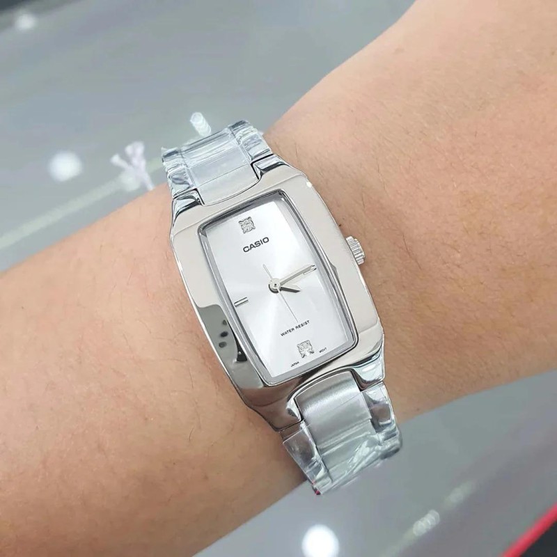 Жіночий годинник Casio LTP-1165A-7C2 класичний сталевий браслет з мінеральним склом