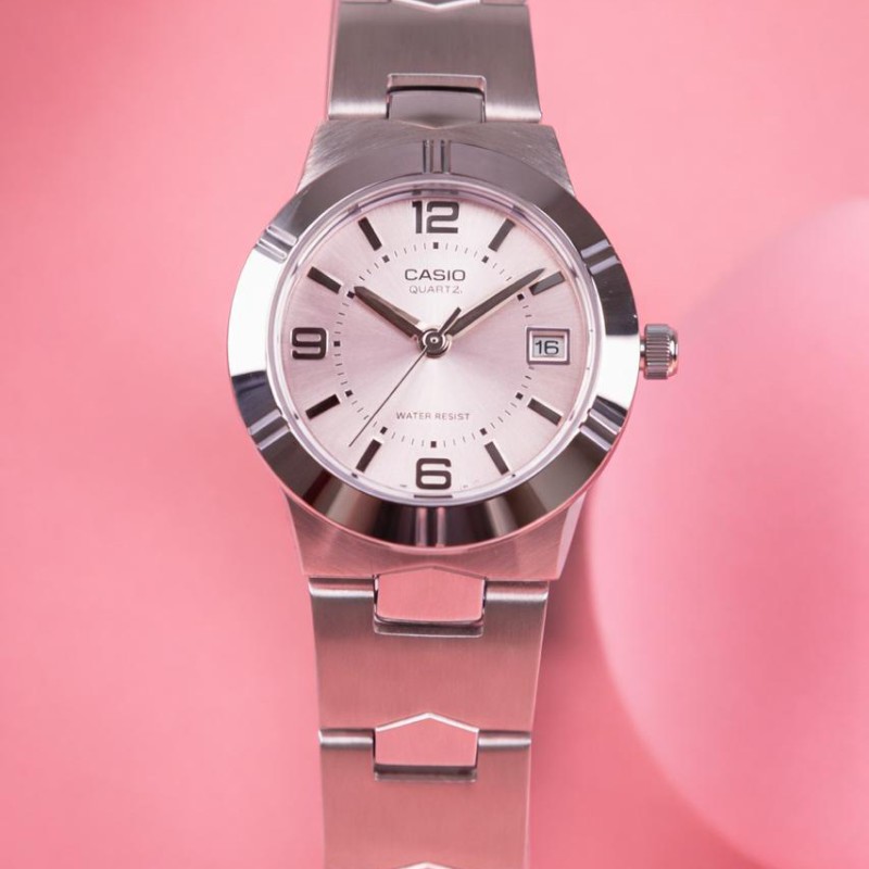 Жіночий годинник Casio LTP-1241D-4A у класичному стилі з рожевим циферблатом та мінеральним склом