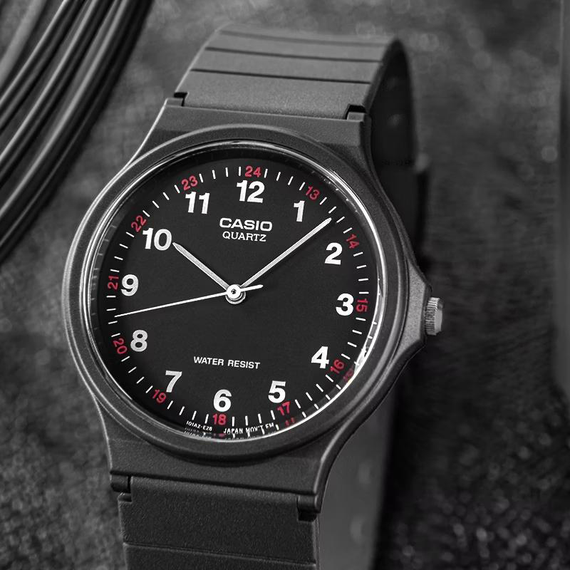 Чоловічий годинник Casio MQ-24-1B з кварцовим механізмом та полімерним корпусом, чорний колір