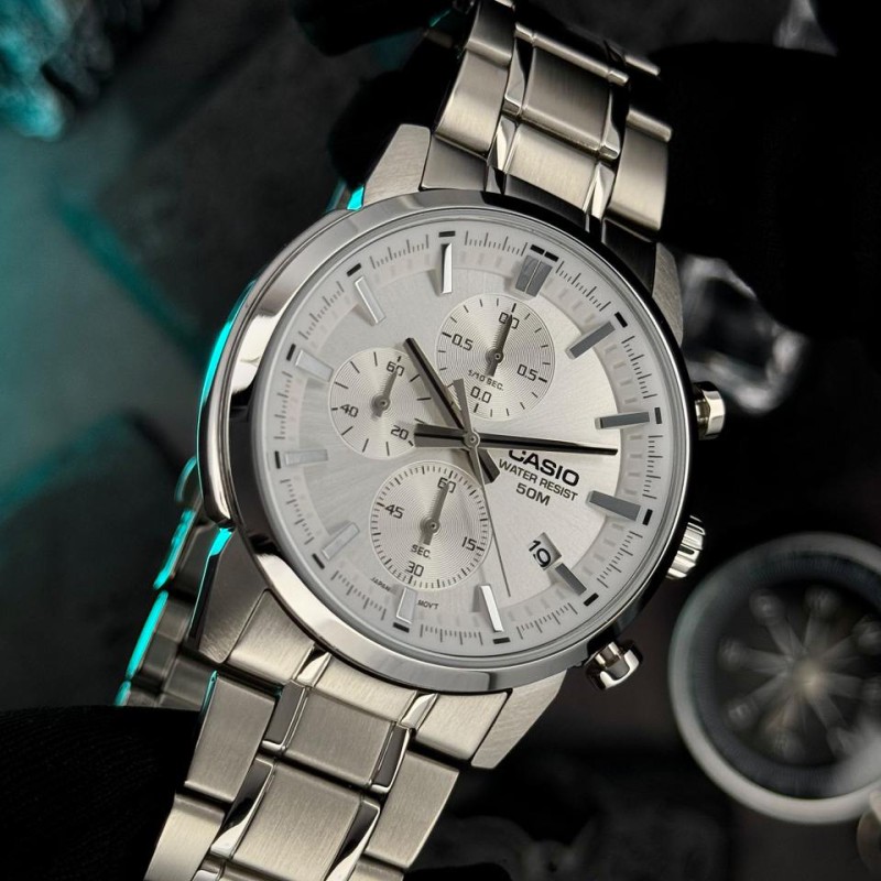 Мужские часы Casio MTP-E510D-7A — классический хронограф с минеральным стеклом и стальным браслетом