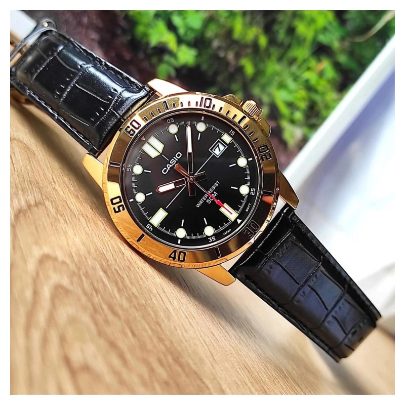 Чоловічий годинник Casio MTP-VD01GL-1E — Класичний стиль, золотистий корпус та шкіряний ремінець