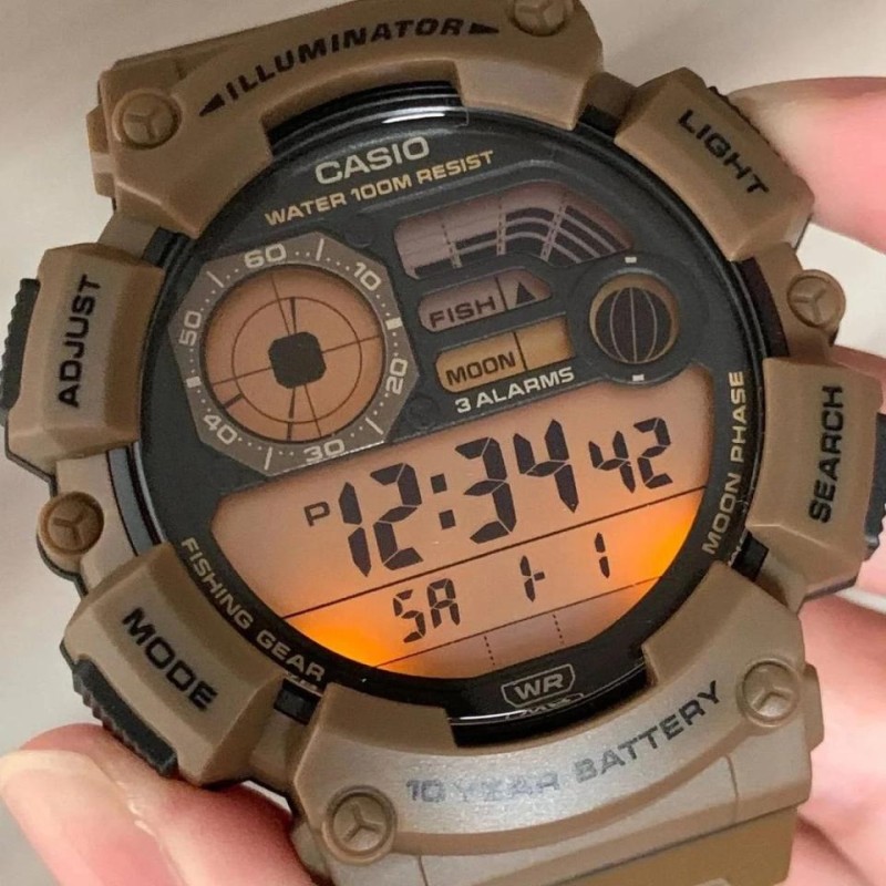 Чоловічий годинник Casio WS-1500H-5A — спортивна модель з водозахистом 10 ATM та електронним дисплеєм