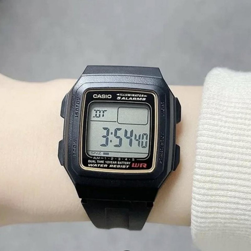 Мужские часы Casio F-201WA-1A — электронная модель с календарем и подсветкой