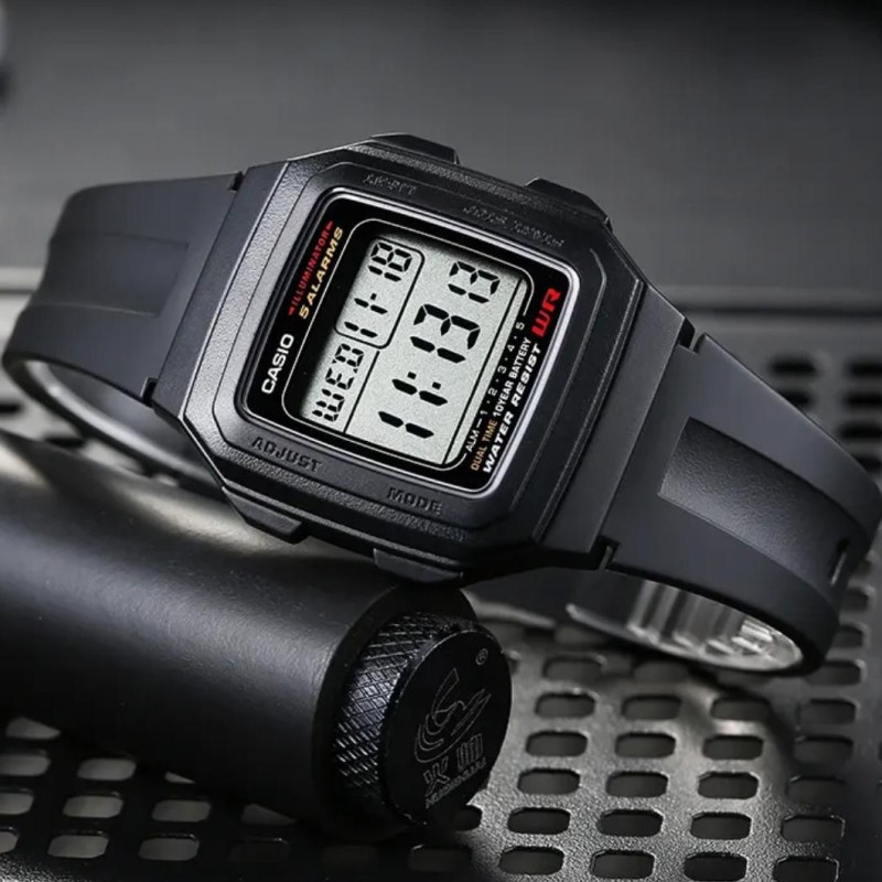 Мужские часы Casio F-201WA-1A — электронная модель с календарем и подсветкой